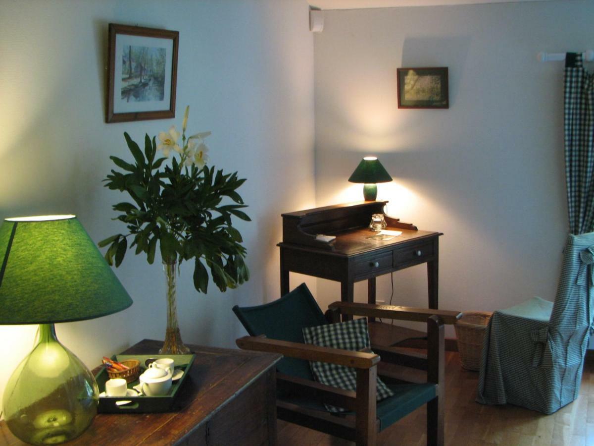 Le Petit Massigny Bed & Breakfast Les Velluire-sur-Vendee Exterior foto