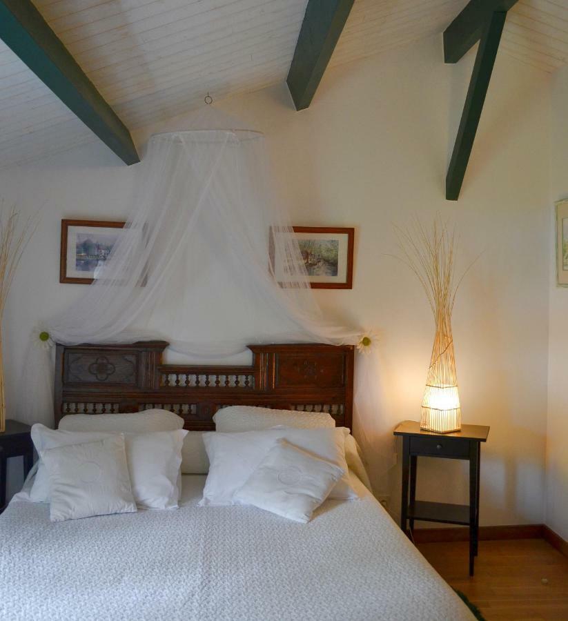 Le Petit Massigny Bed & Breakfast Les Velluire-sur-Vendee Exterior foto