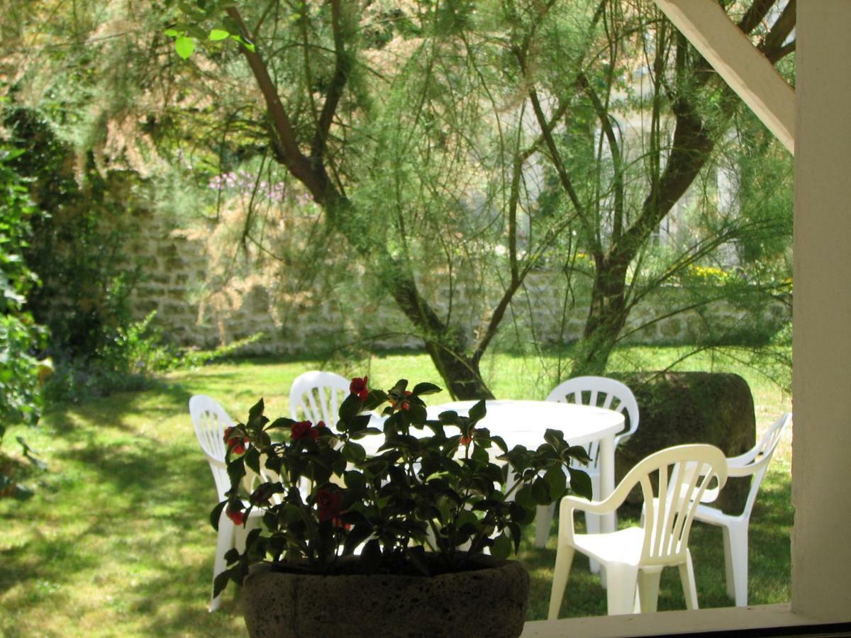 Le Petit Massigny Bed & Breakfast Les Velluire-sur-Vendee Exterior foto